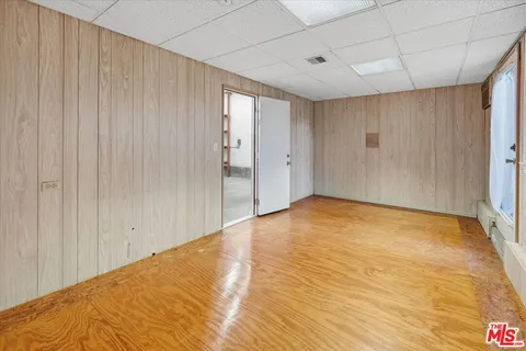 $2,195,000 | 3770 Whiting Manor Lane, Glendale, CA 91208