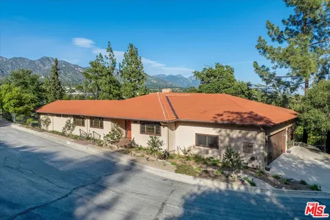 $2,195,000 | 3770 Whiting Manor Lane, Glendale, CA 91208