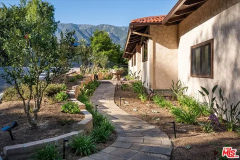 $2,195,000 | 3770 Whiting Manor Lane, Glendale, CA 91208