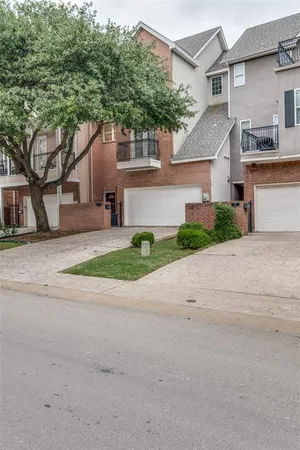 front view of house with a yard