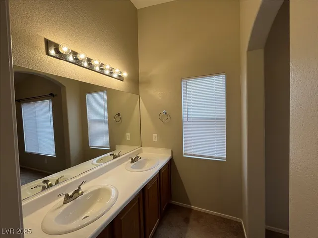 $1,525 | 2588 Velez Valley Way, Henderson, NV 89002