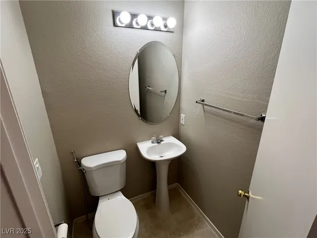 $1,525 | 2588 Velez Valley Way, Henderson, NV 89002