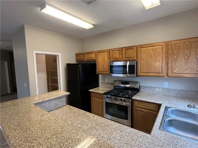$1,525 | 2588 Velez Valley Way, Henderson, NV 89002