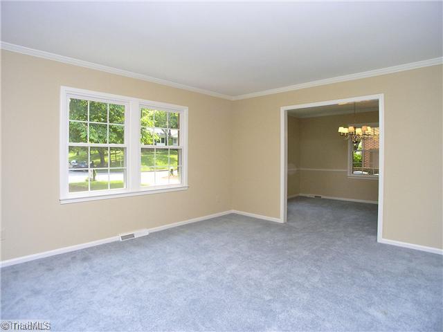2008 Red Forest Road Greensboro, NC 27410 - Photo 2 of 16 Living Room.