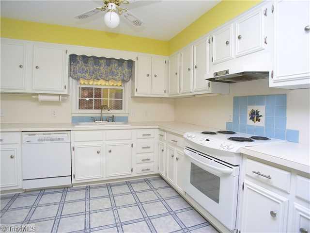 2008 Red Forest Road Greensboro, NC 27410 - Photo 5 of 16 Kitchen.