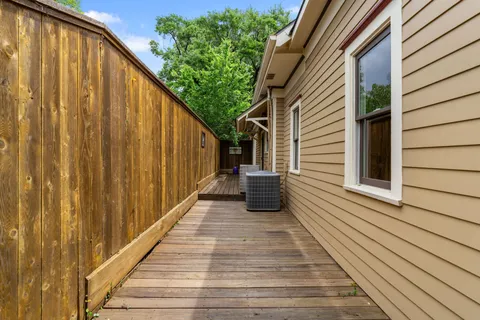 $1,095,000 | 1421 Columbia Street, Houston, TX 77008