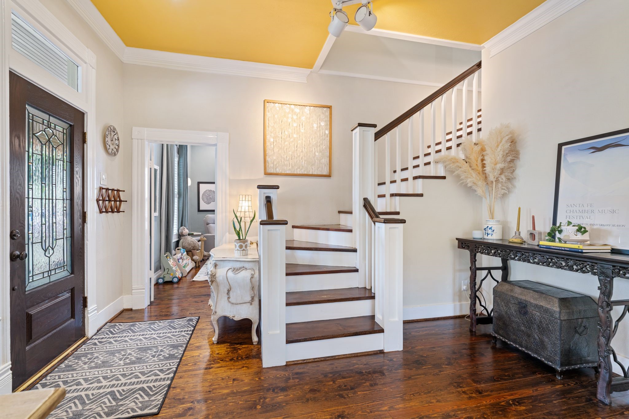 1421 Columbia Street Houston, TX 77008 - Photo 3 of 32 a view of entryway and hall with wooden floor