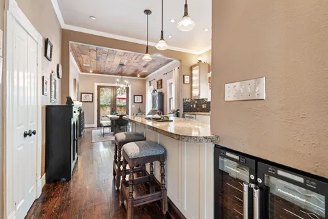 $1,095,000 | 1421 Columbia Street, Houston, TX 77008