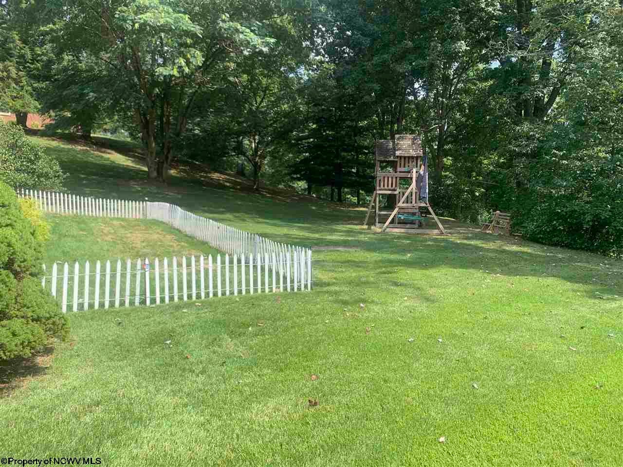 20 Barnett Acres Road Clarksburg, WV 26301 - Photo 4 of 29 Gallery Image 4