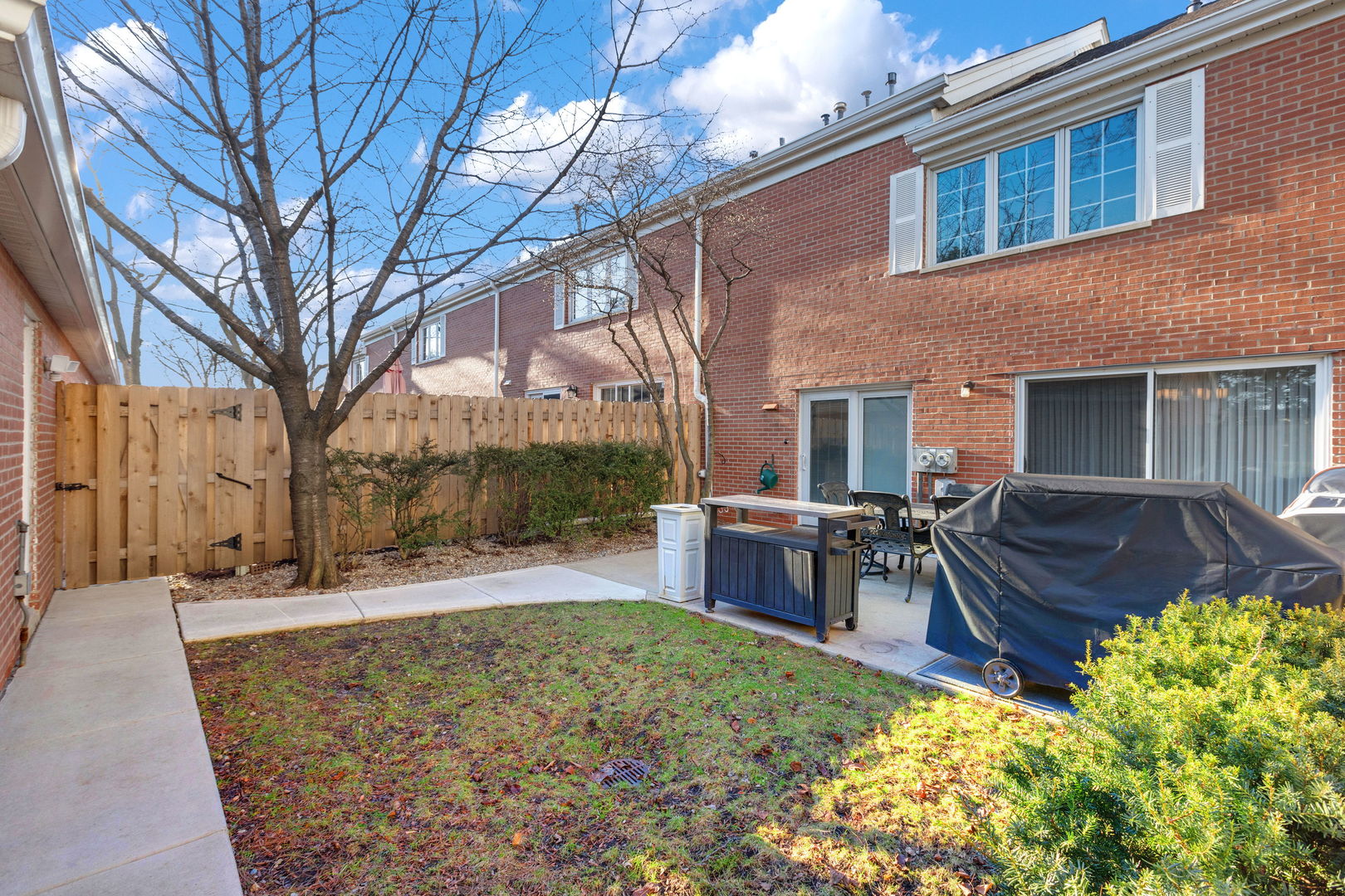 31 North Tower Road, Unit 31 Oak Brook, IL 60523 - Photo 26 of 30 Gallery Image 26