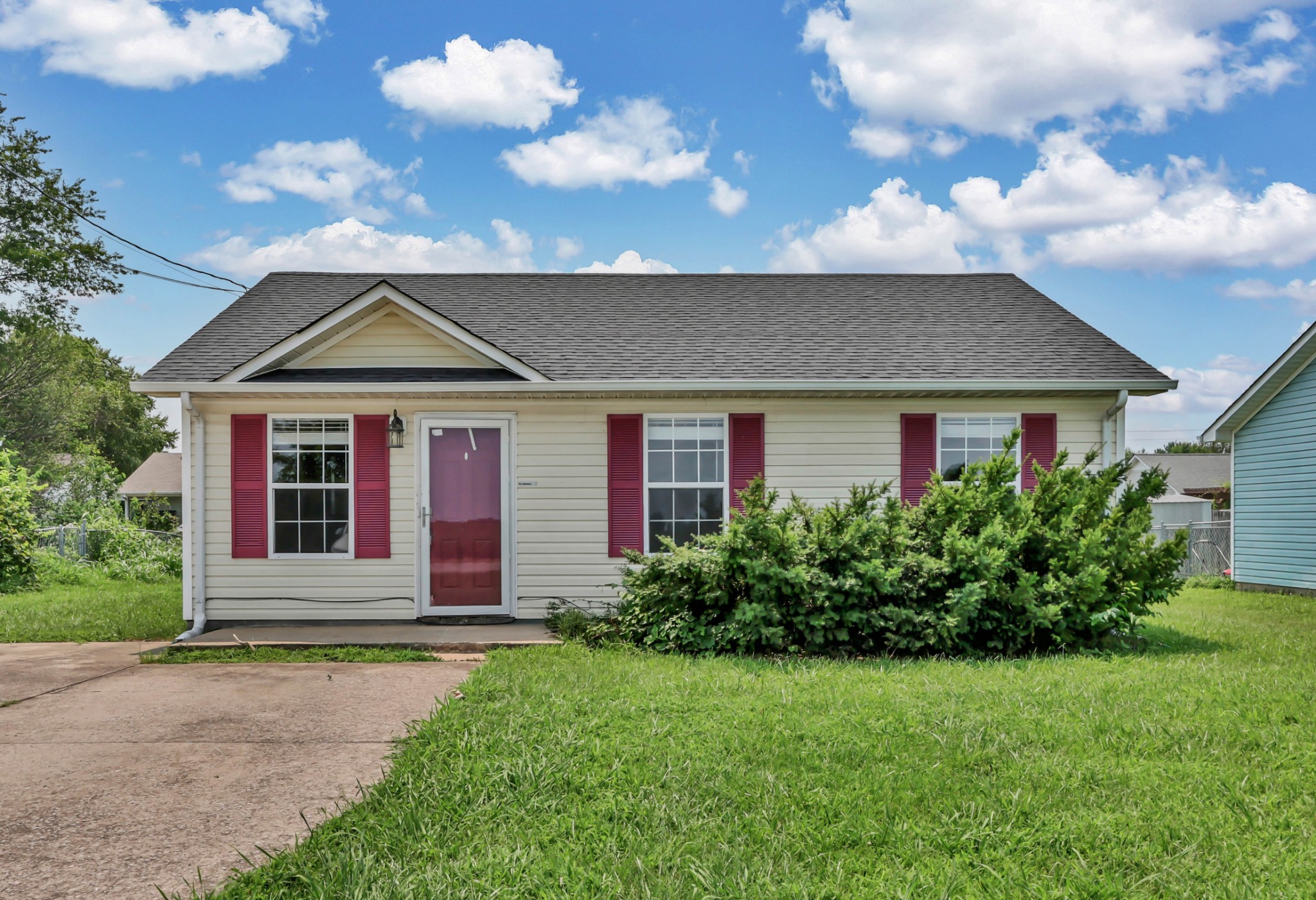 963 State Line Road Oak Grove, KY 42262 - Photo 1 of 29 Gallery Image 1