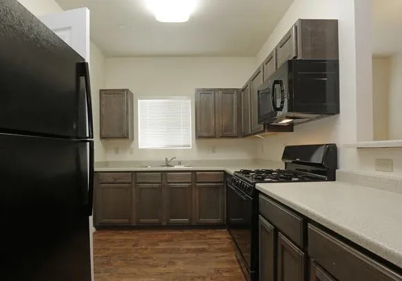 $855 | 1510 Fabens Road, Fabens, TX 79838