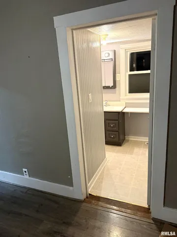 $56,185 | 307 East South Street, Astoria, IL 61501