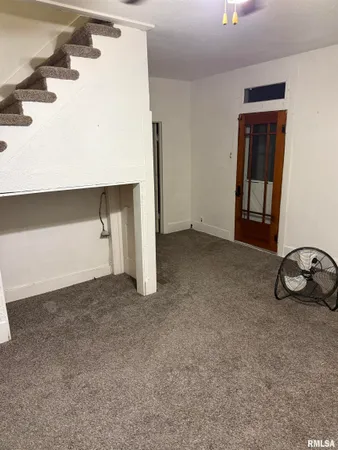 $56,185 | 307 East South Street, Astoria, IL 61501