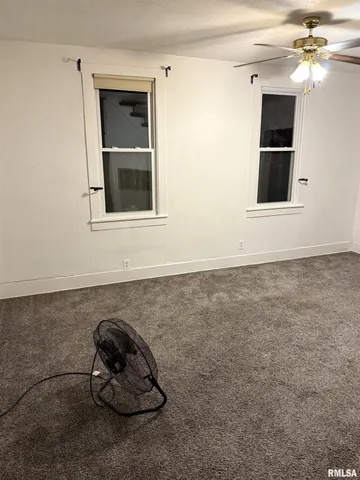 $56,185 | 307 East South Street, Astoria, IL 61501