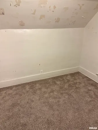 $56,185 | 307 East South Street, Astoria, IL 61501