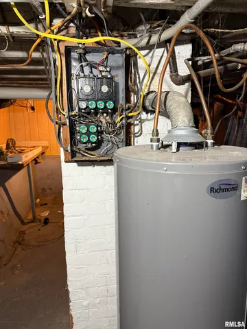 $56,185 | 307 East South Street, Astoria, IL 61501