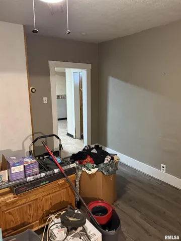 $56,185 | 307 East South Street, Astoria, IL 61501