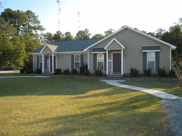$1,100 | 145-2 Starling Road, Hubert, NC 28539