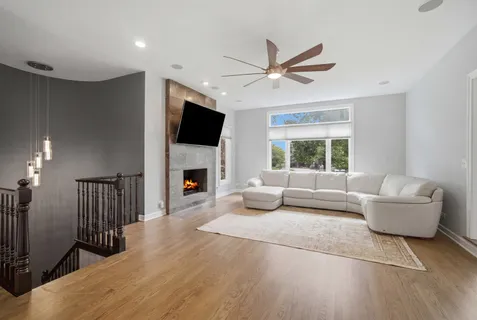 $1,750,000 | 56 Hillburn Lane, North Barrington, IL 60010