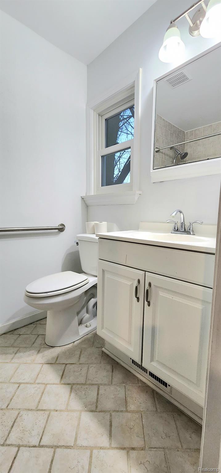 11020 Faussett Road Fenton, MI 48430 - Photo 13 of 23 Gallery Image 13
