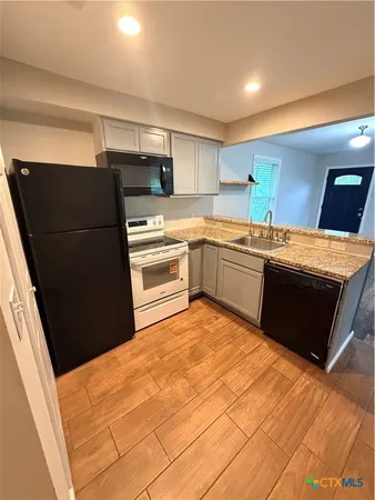 $1,400 | 1537 Post Road, Unit 101, San Marcos, TX 78666