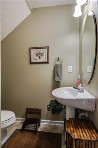 3055 London View Murfreesboro, TN 37128 - Photo 9 of 13 Half Bath Downstairs