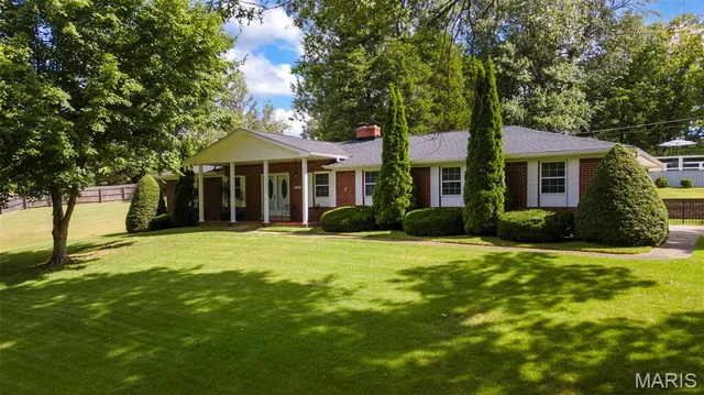 $399,000 | 1120 Pawnee Avenue, Jackson, MO 63755