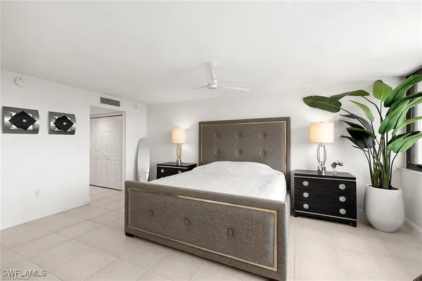 $7,000 | 5601 Turtle Bay Drive, Unit 302, Naples, FL 34108