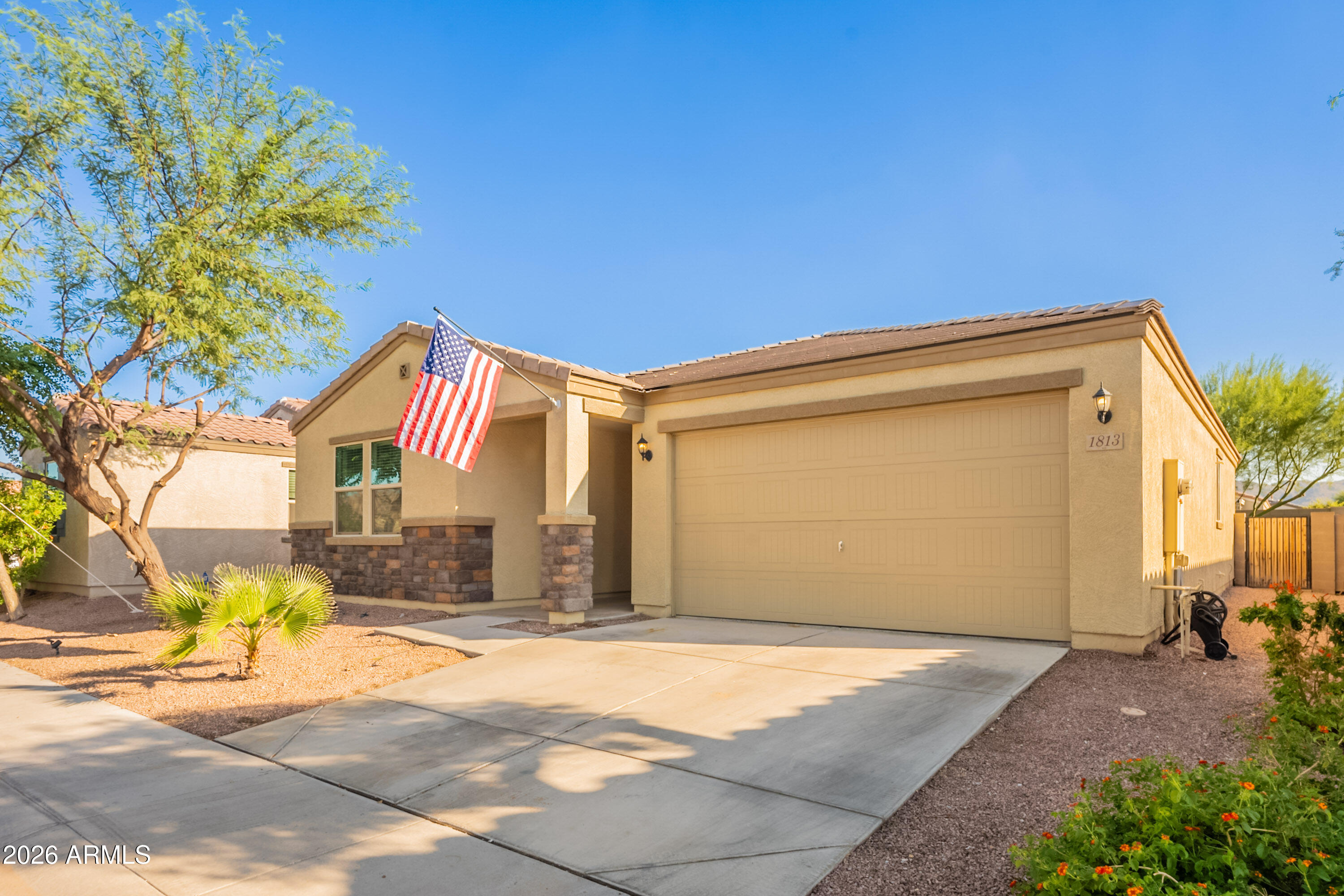 1813 Grenadine Road Phoenix, AZ 85040 - Photo 1 of 33 1-print-Grenadine-1