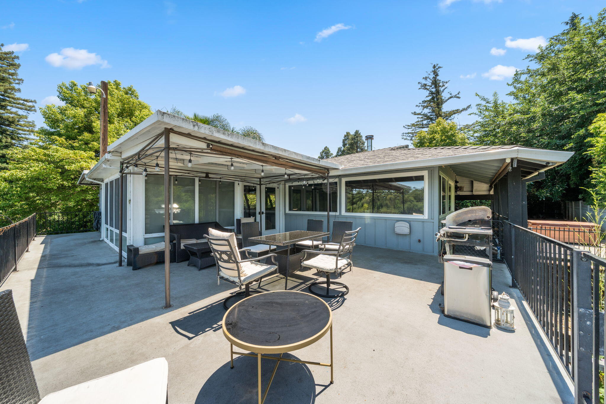 3317 Riverside Drive Anderson, CA 96007 - Photo 39 of 77 Patio
