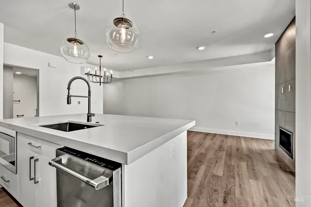 $549,900 | 1620 West Bannock Street, Unit 403, Boise, ID 83702