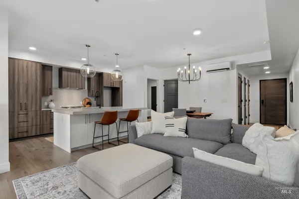 $549,900 | 1620 West Bannock Street, Unit 403, Boise, ID 83702