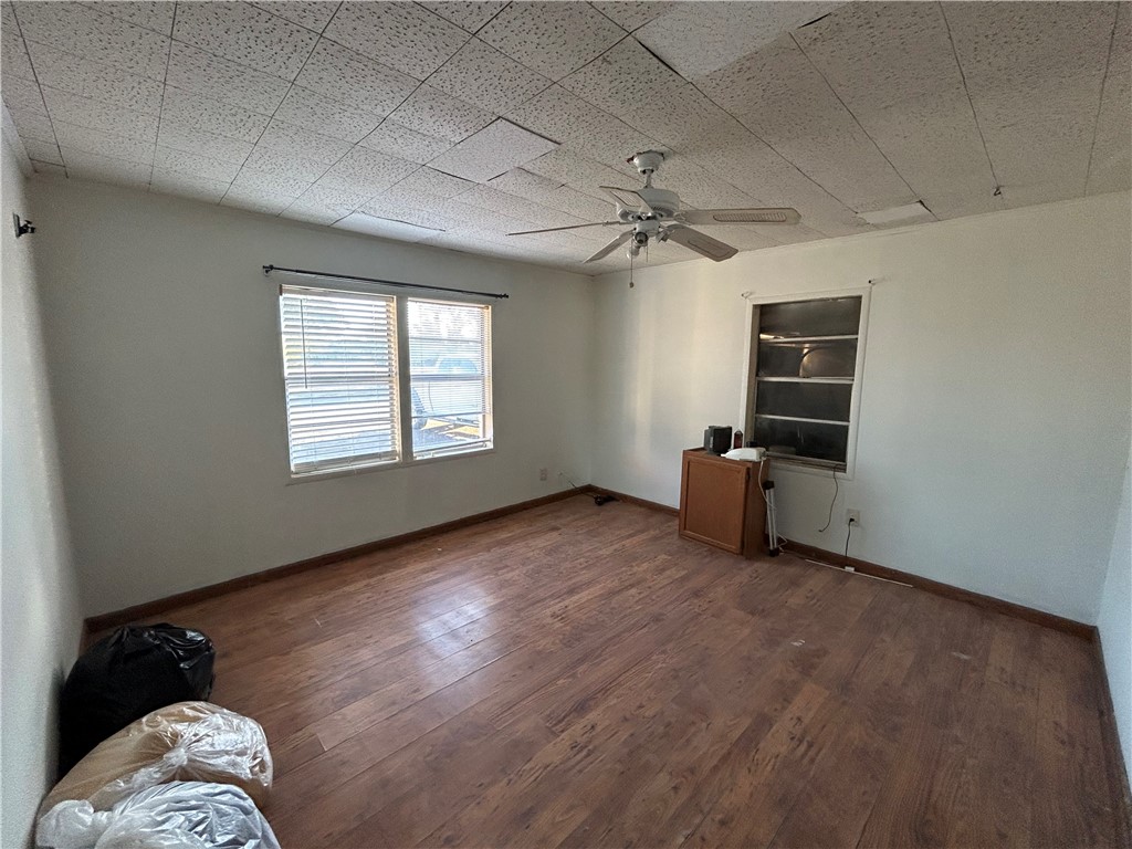 516 Stinson Street Freer, TX 78357 - Photo 14 of 34