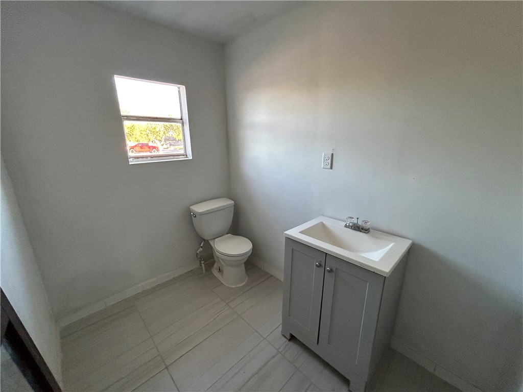 516 Stinson Street Freer, TX 78357 - Photo 31 of 34