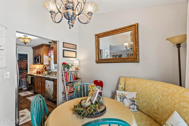 $320,000 | 15 Stirrup Drive, East Greenbush, NY 12061