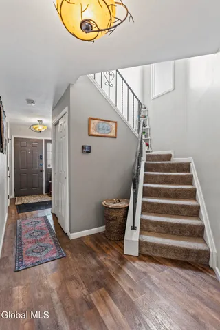 $320,000 | 15 Stirrup Drive, East Greenbush, NY 12061