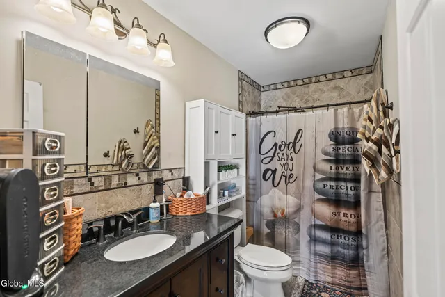 $320,000 | 15 Stirrup Drive, East Greenbush, NY 12061