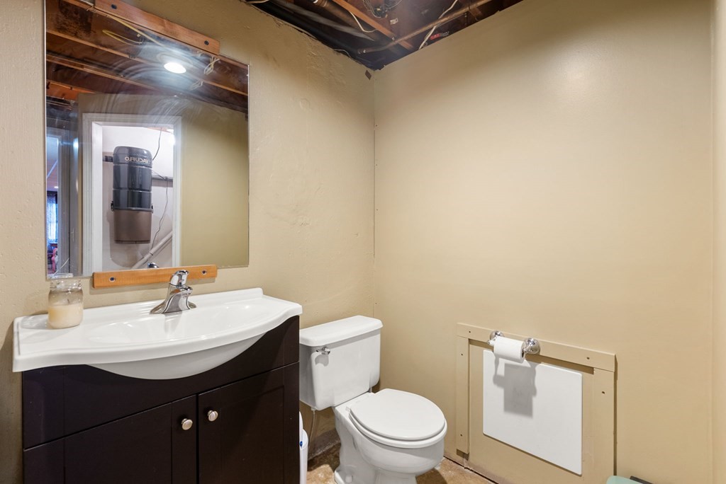 73 Northridge Road Westfield, MA 01085 - Photo 15 of 21 a bathroom with a sink a toilet and mirror