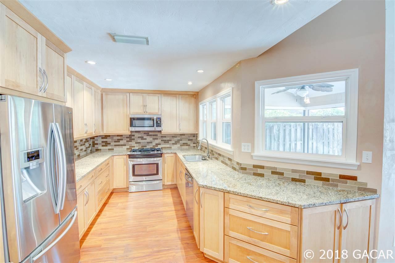 910 Southwest 79 Terrace Gainesville, FL 32607 - Photo 15 of 28 Gallery Image 15