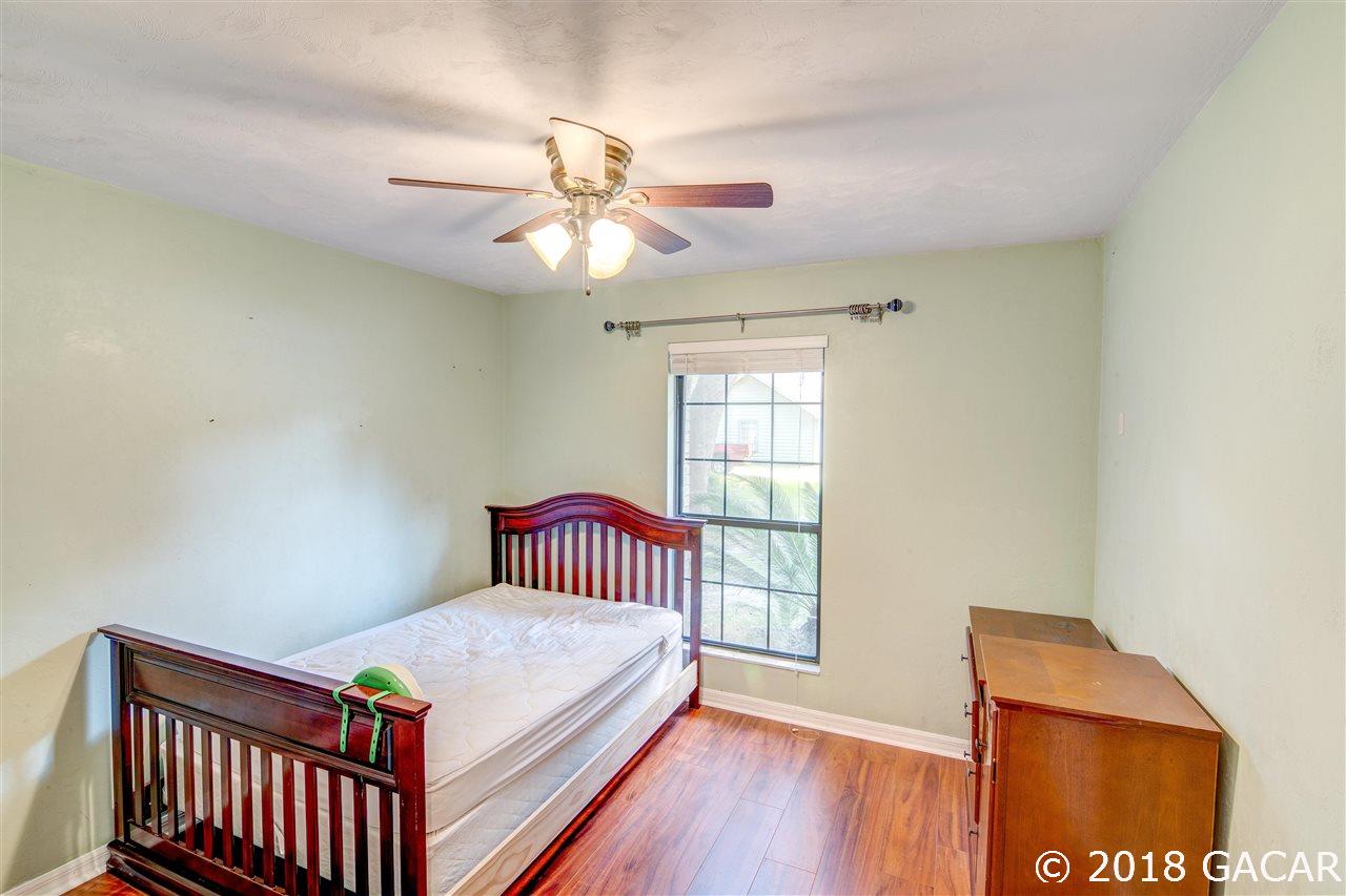 910 Southwest 79 Terrace Gainesville, FL 32607 - Photo 16 of 28 Gallery Image 16