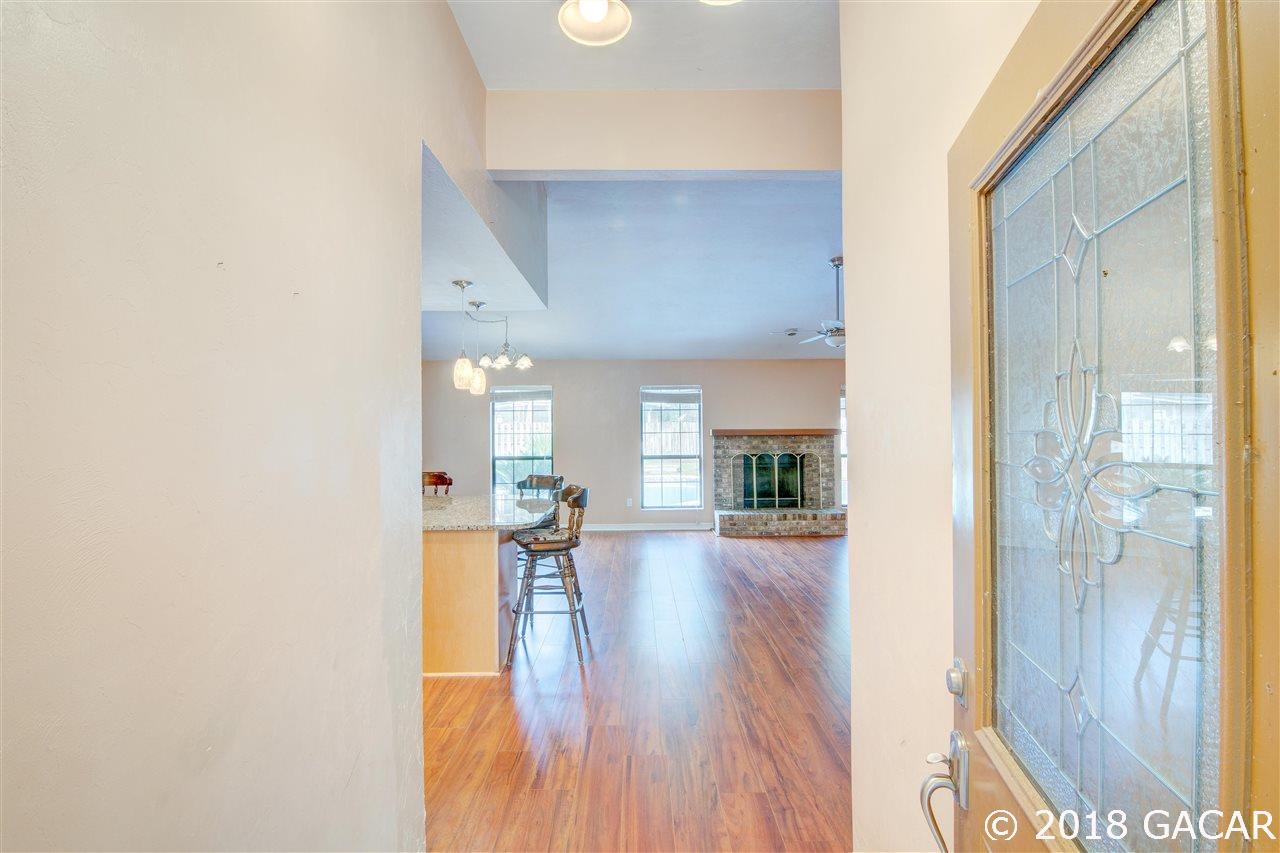 910 Southwest 79 Terrace Gainesville, FL 32607 - Photo 5 of 28 Gallery Image 5