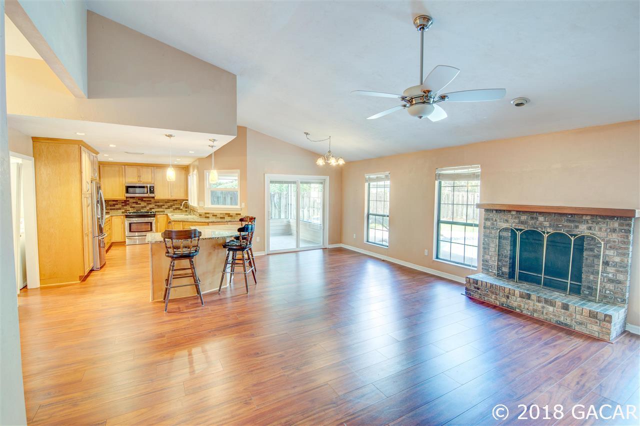 910 Southwest 79 Terrace Gainesville, FL 32607 - Photo 6 of 28 Gallery Image 6