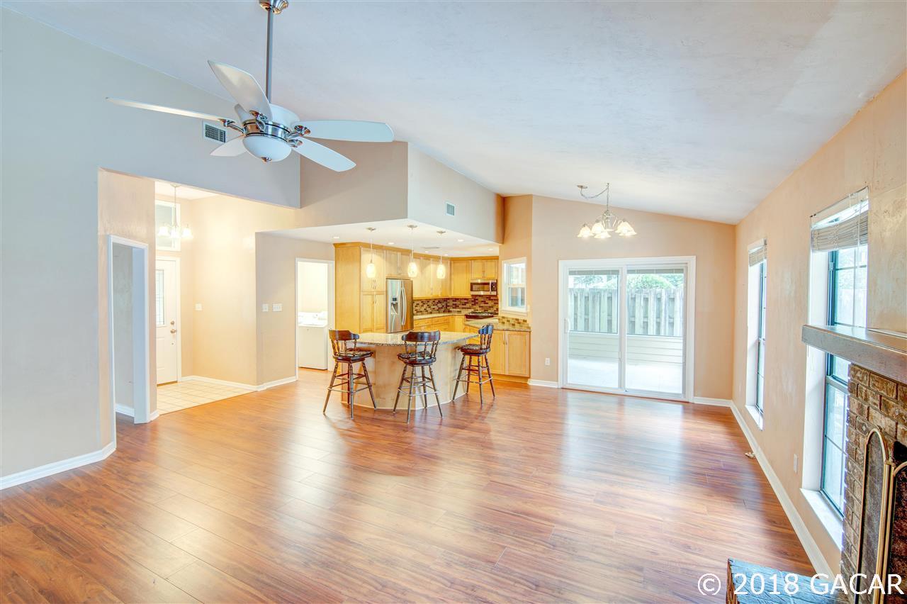 910 Southwest 79 Terrace Gainesville, FL 32607 - Photo 10 of 28 Gallery Image 10