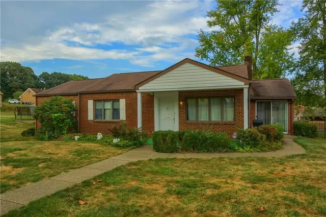 $225,000 | 5202 Harvard Drive, Aliquippa, PA 15001