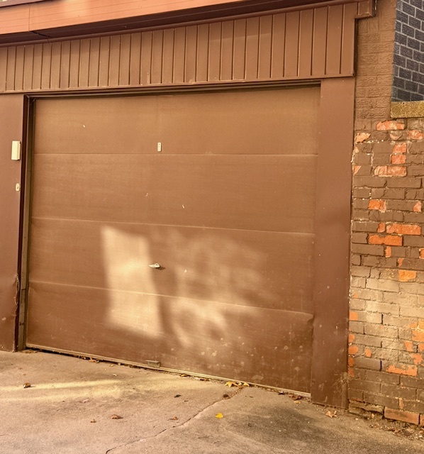 307 North Prairie Street, Unit 9 Champaign, IL 61820 - Photo 37 of 41 a view of a wooden door