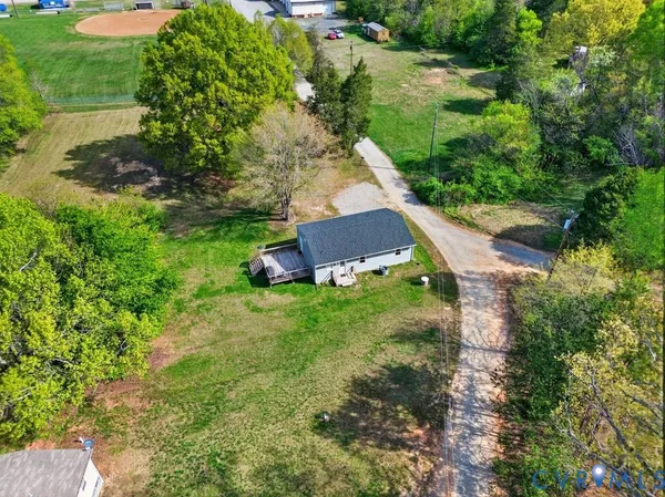 $215,000 | 24 Firehouse Road, Cumberland, VA 23040