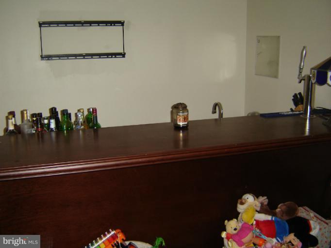 326 Rambling Ridge Court Pasadena, MD 21122 - Photo 25 of 29 Family Room