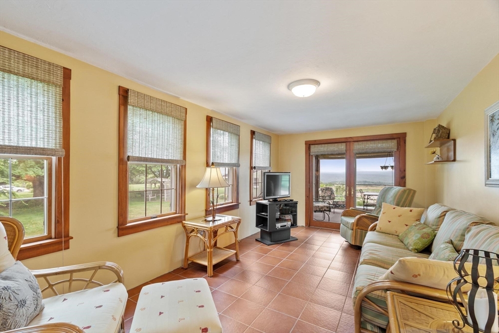 32 Osgood Road Sterling, MA 01564 - Photo 25 of 42