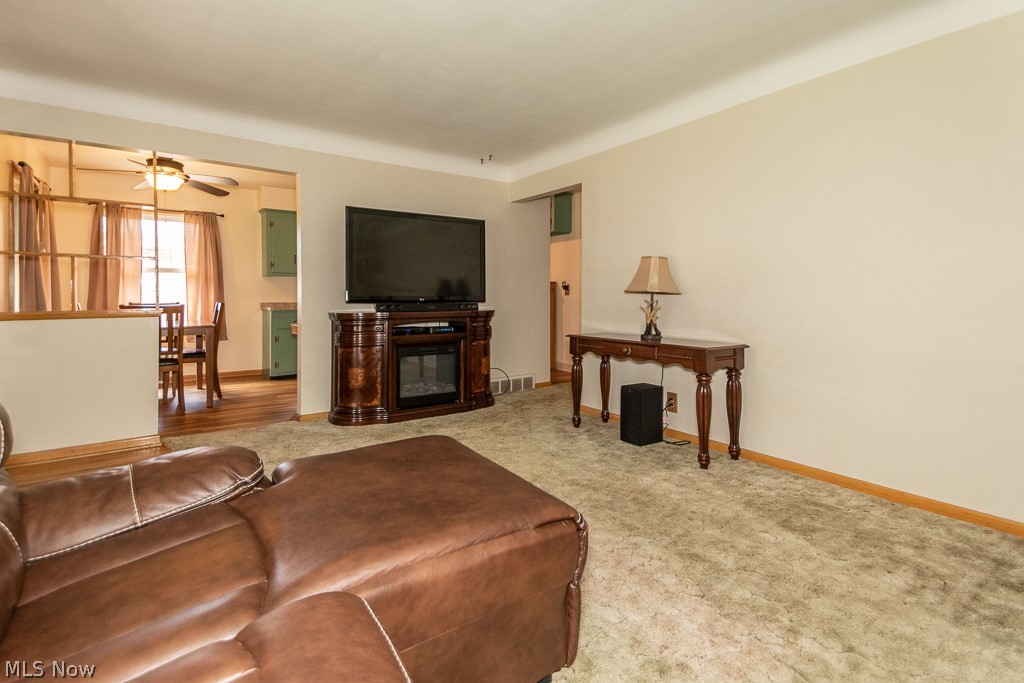 659 Pendley Road Willowick, OH 44095 - Photo 8 of 22